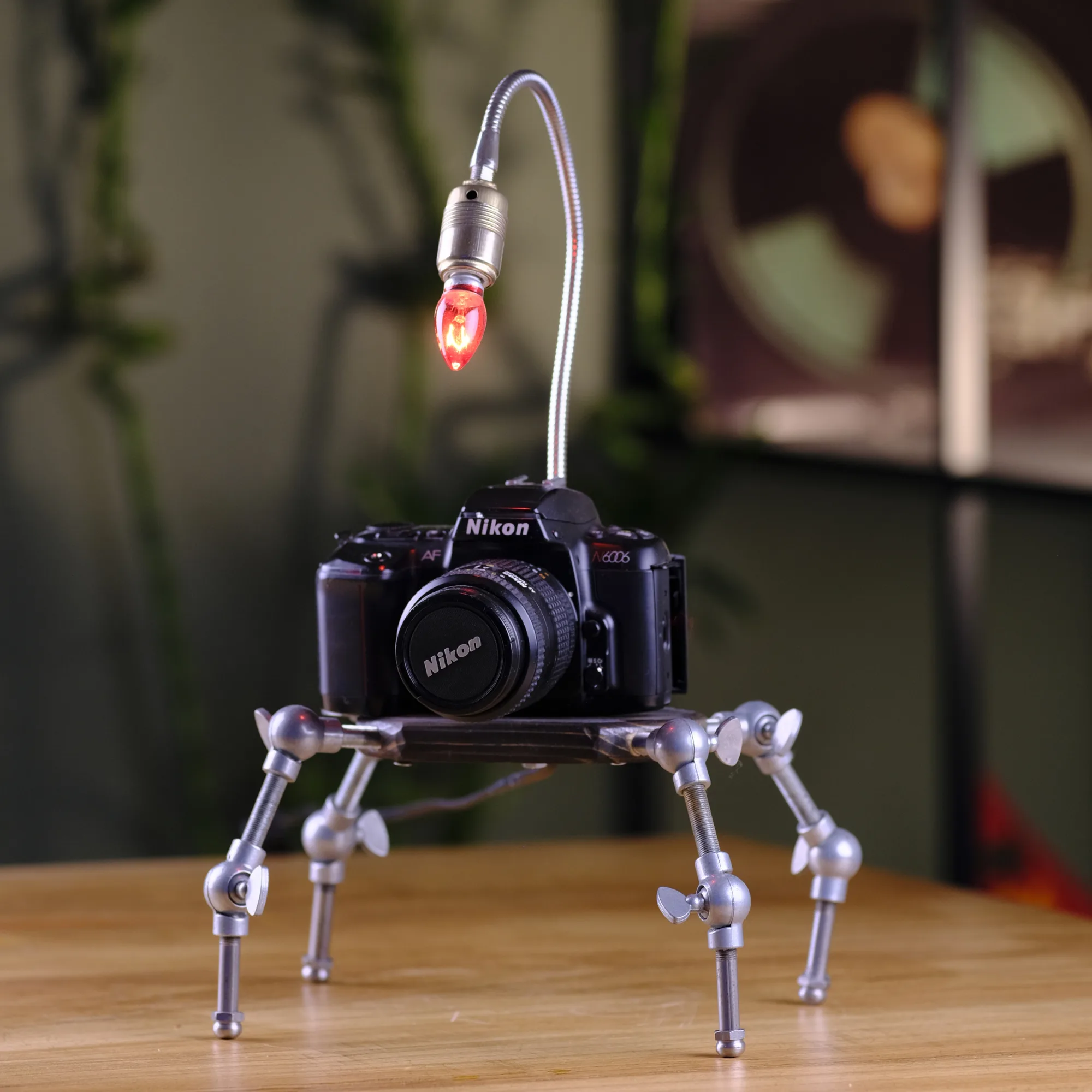 OctoCam Camera Stand & Table Lamp